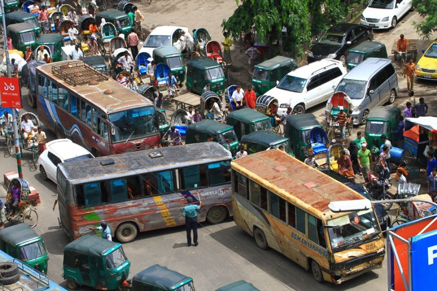 নাজুক চট্টগ্রাম নগরীর ট্রাফিক সিস্টেম