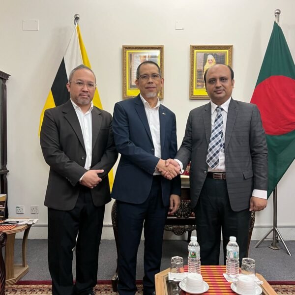 ব্রুনাই হাইকমিশনের আমন্ত্রণে মাননীয় হাইকমিশনারের সাথে ‘ঢাকা মিডিয়া’ এর…