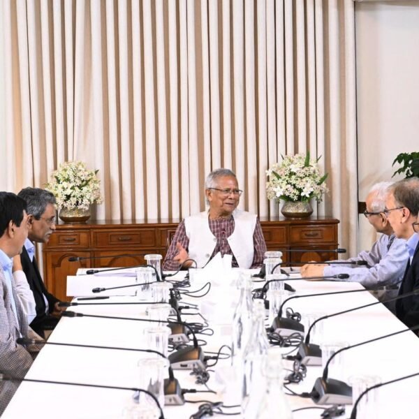 জুনের প্রথম সপ্তাহে রাজনৈতিক দলগুলোর সঙ্গে ঐকমত্য কমিশনের দ্বিতীয়…