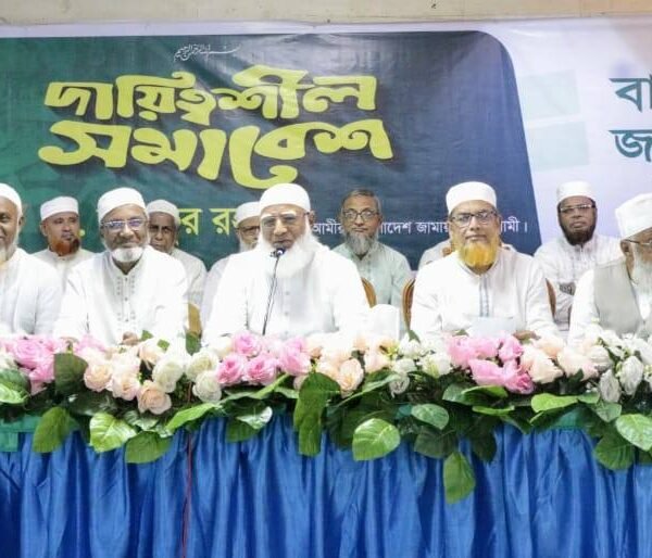 আল্লাহর দ্বীনের পথে চলতে গিয়ে কাউকে পরোয়া না করে…