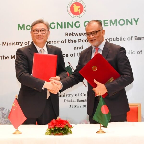 বাণিজ্য উপদেষ্টার সাথে চীনের বাণিজ্যমন্ত্রীর বৈঠক : দুই সমঝোতা…