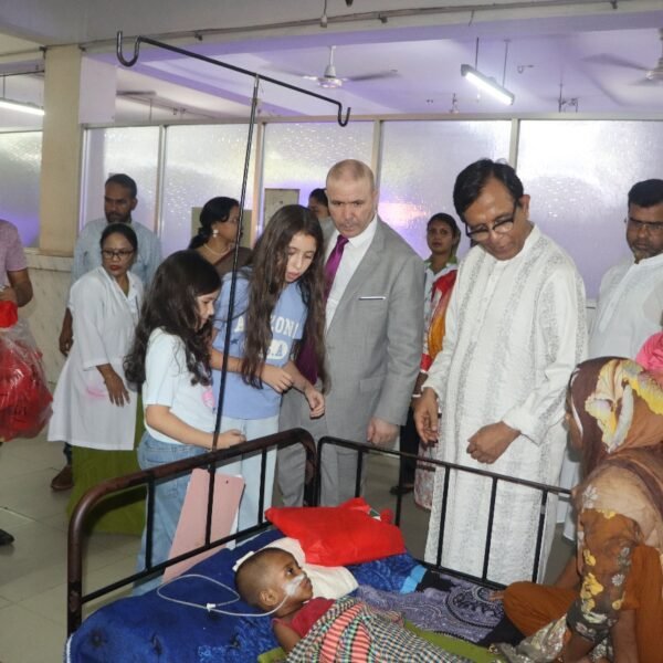 আলজেরিয়ার রাষ্ট্রদূতের ঈদ উল আযহায় বাংলাদেশ শিশু হাসপাতাল পরিদর্শন:…