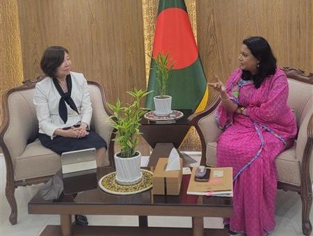 জাইকার ভাইস প্রেসিডেন্টের সঙ্গে উপদেষ্টা রিজওয়ানার বৈঠক: পরিবেশ ও…