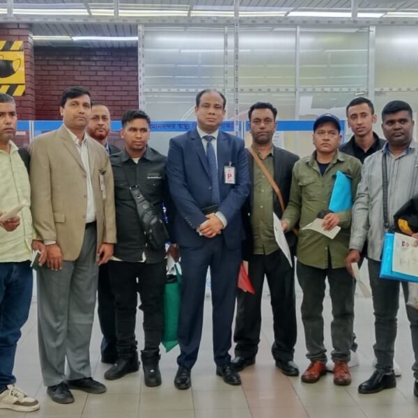 যুদ্ধ পরিস্থিতিতে ইরান থেকে দ্বিতীয় দফায় ৩২ জন প্রবাসী&hellip;