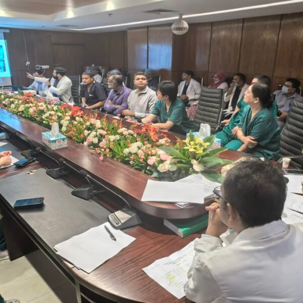 বিমান দুর্ঘটনায় আহতদের চিকিৎসায় সর্বাত্মক সহযোগিতার আশ্বাস চীনা মেডিকেল…