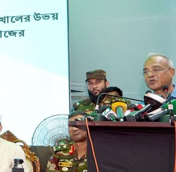 ভূমি দস্যুদের কঠোর হস্তে দমন করা হবে: স্বরাষ্ট্র উপদেষ্টা
