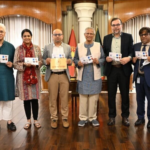 জুলাই গণ-অভ্যুত্থান দিবস উপলক্ষে স্মারক ডাকটিকিট অবমুক্ত করলেন প্রধান&hellip;