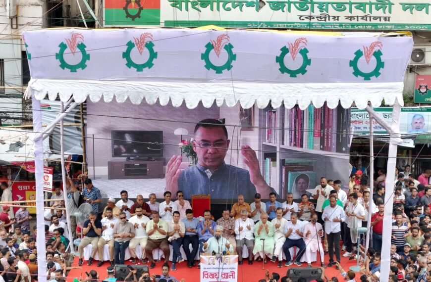 গণতন্ত্র অভিযাত্রায় জাতীয় স্বার্থে সবাইকে…
