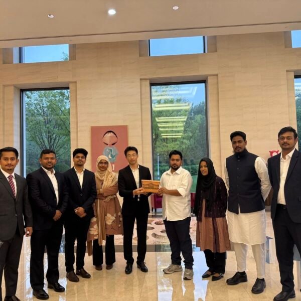 চীন সফরে হুয়াওয়ের এক্সিবিশন সেন্টার পরিদর্শন করলেন এনসিপি প্রতিনিধি…