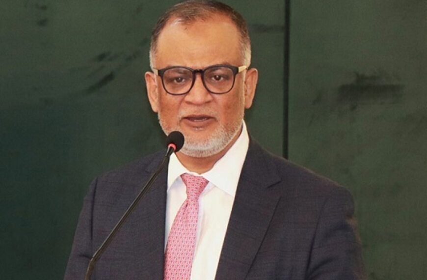 মার্কিন শুল্ক কমানোয় বৈশ্বিক প্রতিযোগিতায়…