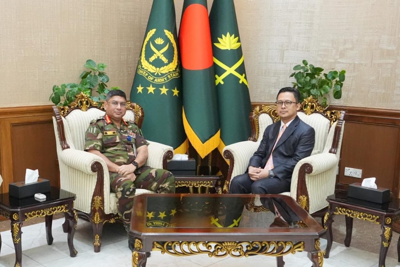 সেনাপ্রধানের সাথে মালয়েশিয়ার রাষ্ট্রদূত এর সৌজন্য সাক্ষাৎ অনুষ্ঠিত