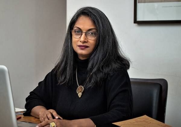 দ্বিতীয়বারের মতো আগা খান অ্যাওয়ার্ড পাওয়ায় স্থপতি মারিনা তাবাসসুমকে…