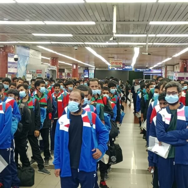 লিবিয়া থেকে ফিরলেন ১৭৬ প্রত্যাবাসনেচ্ছুক বাংলাদেশি