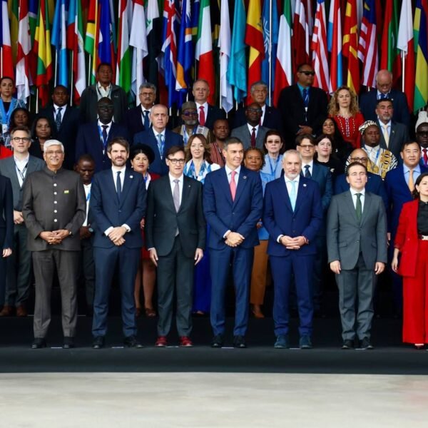 বাংলাদেশের সামাজিক-সাংস্কৃতিক ভিন্নতাকে শক্তিতে রূপান্তরিত করার অঙ্গীকার: মোস্তফা সরয়ার&hellip;