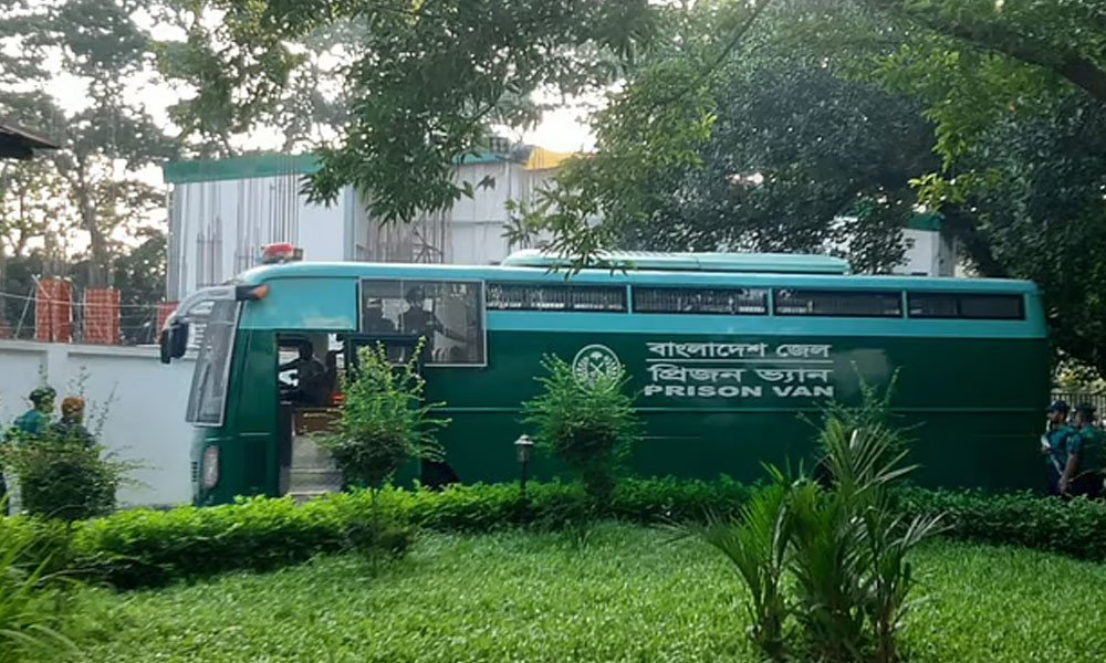 ১৫ সেনা কর্মকর্তাকে গ্রেপ্তার দেখিয়ে কারাগারে পাঠানোর নির্দেশ দিলো আন্তর্জাতিক অপরাধ ট্রাইব্যুনাল
