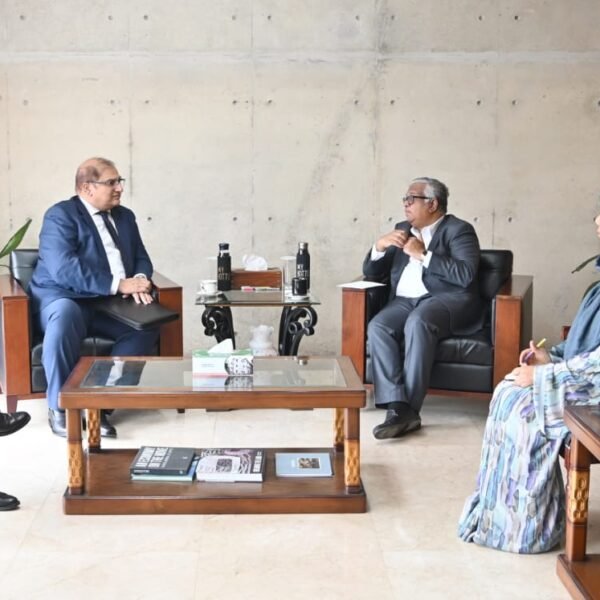 পাকিস্তান-বাংলাদেশ বাণিজ্য ও অর্থনৈতিক সহযোগিতা জোরদারে পররাষ্ট্র সচিবের সাথে…