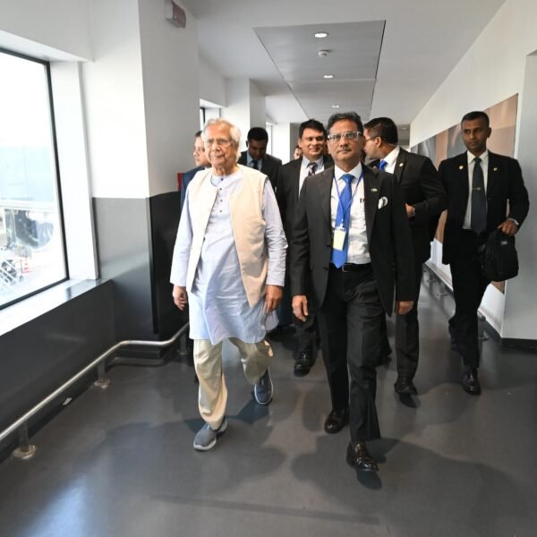 FAO বিশ্ব খাদ্য ফোরামে যোগ দিতে রোমে পৌঁছেছেন প্রধান…