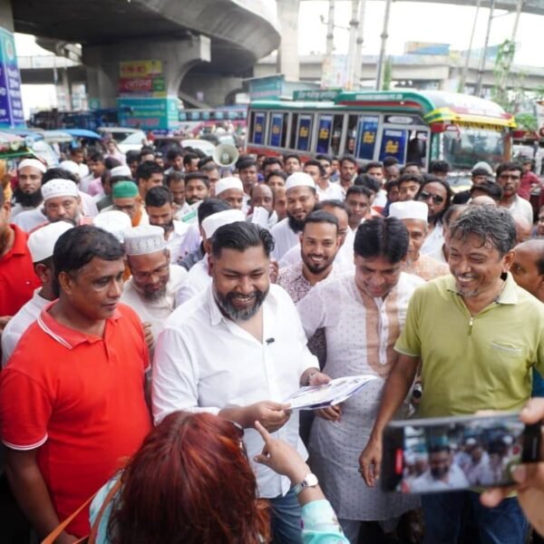 গাজীপুরে বিএনপি’র ৩১ দফা প্রচারে লিফলেট বিতরণ ও গণসংযোগ…