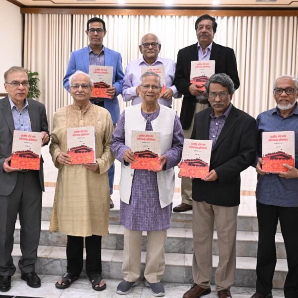 সংস্কার কমিশনের প্রতিবেদন সহজবোধ্য করে জনগণের জন্য উন্মুক্ত করতে…