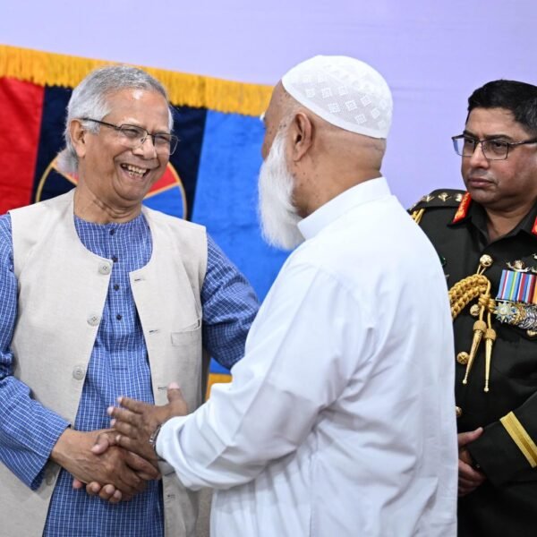 সশস্ত্র বাহিনী দিবসের অনুষ্ঠানে প্রধান উপদেষ্টার সঙ্গে সৌজন্য সাক্ষাৎ&hellip;