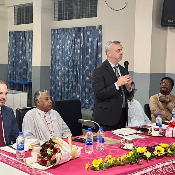 সামাজিক সম্প্রীতি জোরদারে ধর্মীয় নেতাদের সঙ্গে বৈঠক করলেন ইইউ&hellip;