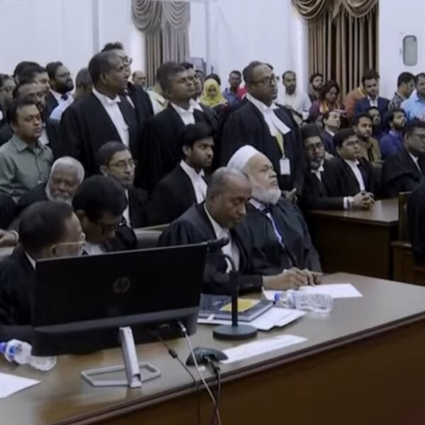 জুলাই-আগস্ট হত্যাযজ্ঞ এর মামলায় শেখ হাসিনাসহ ৩ জনের রায়…