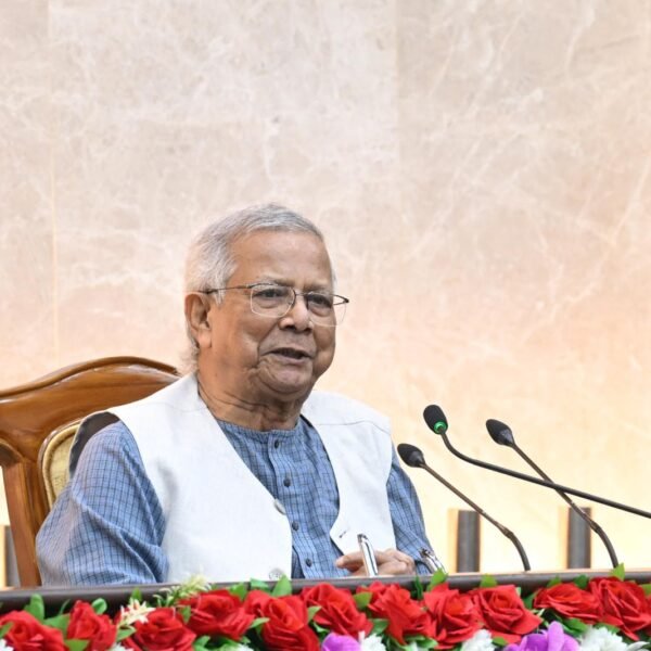 আসন্ন নির্বাচনে পুলিশকে ‘ঐতিহাসিক দায়িত্ব’ পালনের আহ্বান প্রধান উপদেষ্টার