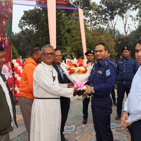 খ্রিস্টধর্মাবলম্বীদের ধর্মীয় উৎসব ‘বড়দিন’ উপলক্ষে বিভিন্ন গীর্জা পরিদর্শন করলেন&hellip;