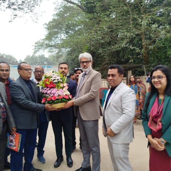 শুভ বড়দিন উপলক্ষে কালীগঞ্জে সেন্ট নিকোলাস চার্চ পরিদর্শন করলেন&hellip;