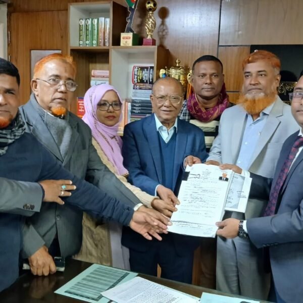 ফেনী-৩ আসনে মনোনয়নপত্র জমা দিলেন বিএনপি মনোনীত প্রার্থী আবদুল&hellip;