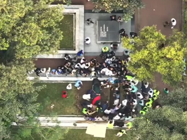 জাতীয় কবির পাশে ওসমান হাদির দাফন সম্পন্ন