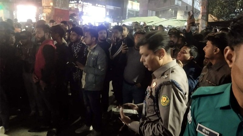 মগবাজারে ককটেল বিস্ফোরণে ১ জন নিহত