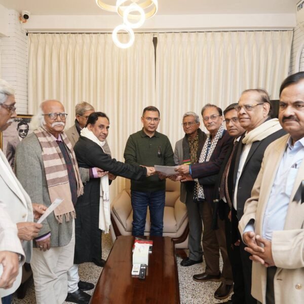 গুলশানে তারেক রহমানের সঙ্গে সৌজন্য সাক্ষাৎ করলেন হিন্দু বৌদ্ধ&hellip;