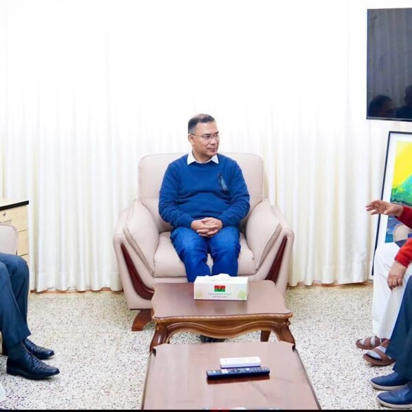 তারেক রহমানের সঙ্গে সৌজন্য সাক্ষাৎ করলেন সিপিবিসহ বাম গণতান্ত্রিক&hellip;