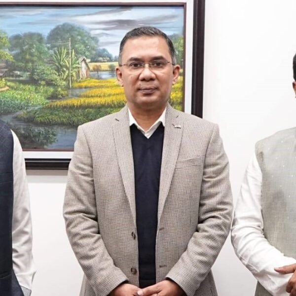 তারেক রহমানের সাথে মতবিনিময় সভা করলেন নুরুল হক নুর