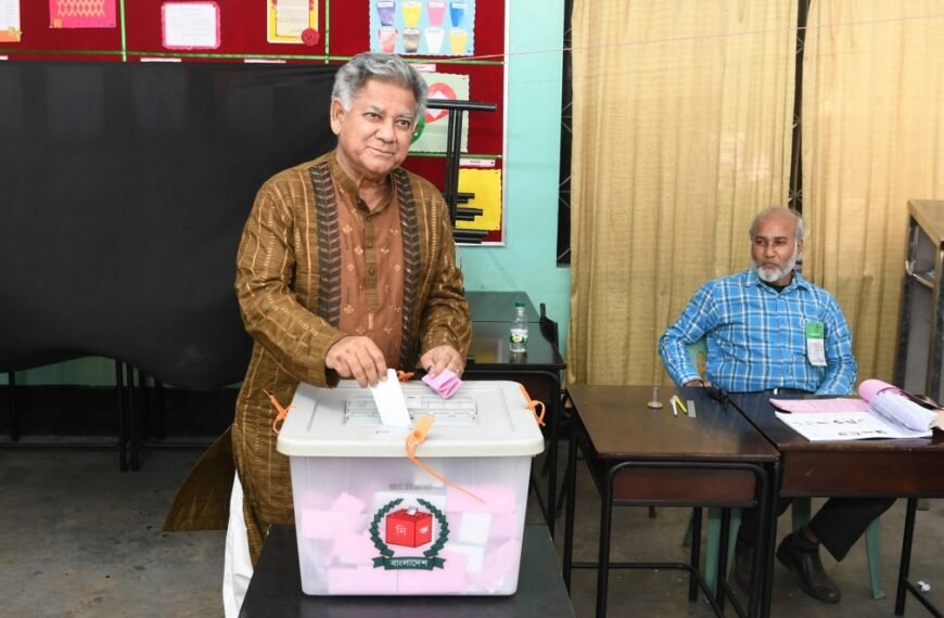 মহাখালীতে ভোট দিলেন নৌপরিবহন ও&hellip;