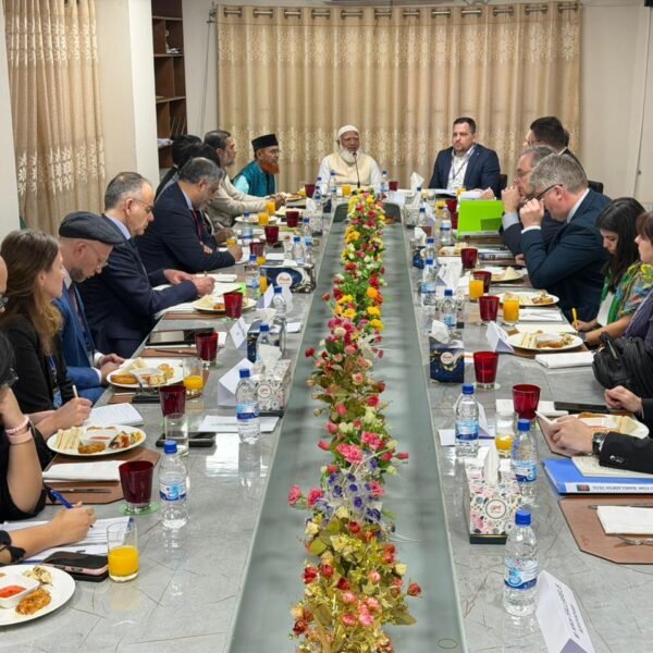 জামায়াতের আমীর ডা. শফিকুর রহমানের সঙ্গে সৌজন্য সাক্ষাৎ করলেন…