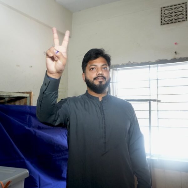 ঢাকা-০৬ আসনে বিএনপির ইশরাক হোসেনের বিজয়