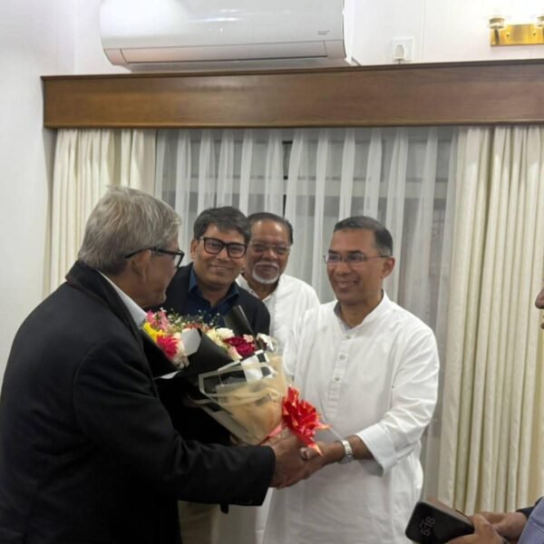 নিরঙ্কুশ বিজয়ে তারেক রহমানকে অভিনন্দন জানালেন মির্জা ফখরুল