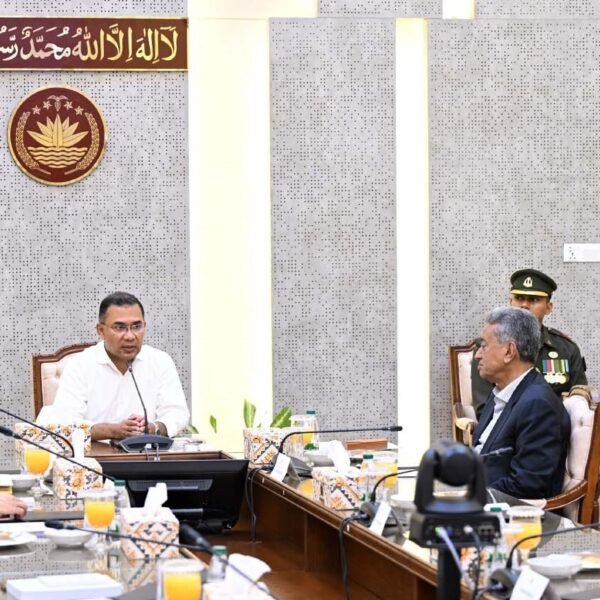 প্রধানমন্ত্রী তারেক রহমান এর সভাপতিত্বে সচিবালয়ে মন্ত্রিসভার প্রথম বৈঠক…