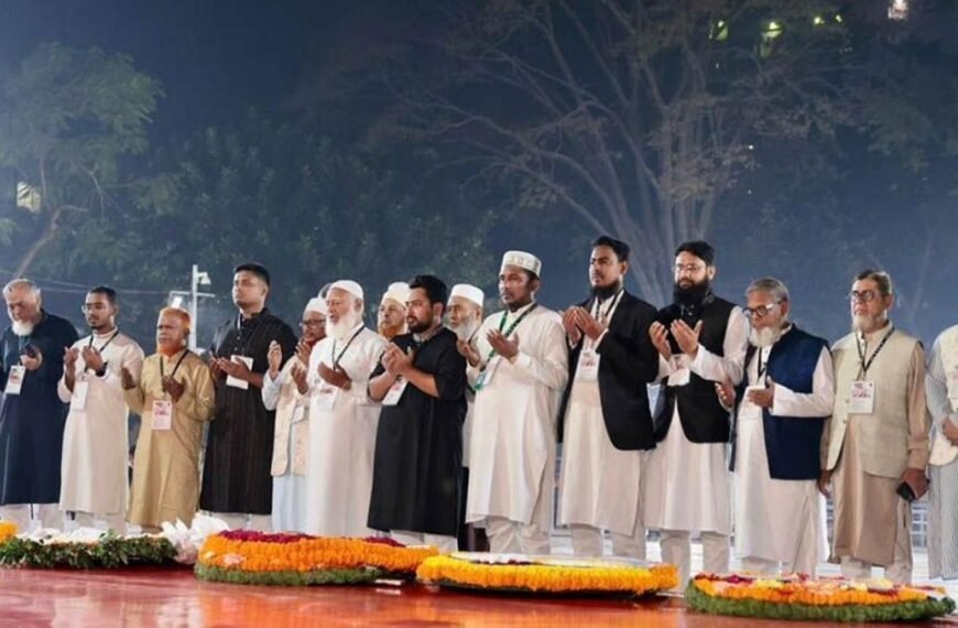 প্রথমবারের মতো কেন্দ্রীয় শহীদ মিনারে পুষ্পস্তবক অর্পণের&hellip;