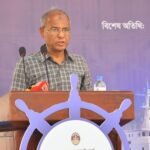 রাজনৈতিক এজেন্ডা বাস্তবায়নের সঙ্গে জড়িত হলে কঠোর ব্যবস্থা: কোস্ট গার্ডের পদক প্রদান অনুষ্ঠানে স্বরাষ্ট্র উপদেষ্টা