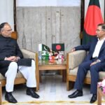 নবনির্বাচিত প্রধানমন্ত্রীর সঙ্গে পাকিস্তানের পরিকল্পনামন্ত্রীর&hellip;