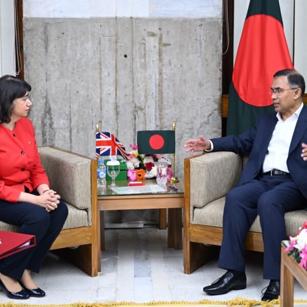 নবনির্বাচিত প্রধানমন্ত্রীর সঙ্গে যুক্তরাজ্যের আন্ডার-সেক্রেটারি সিমা মালহোত্রার সৌজন্য সাক্ষাৎ