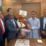 বাণিজ্য মন্ত্রণালয়ে আজ প্রথম অফিস করলেন বাণিজ্য, শিল্প এবং বস্ত্র ও পাট মন্ত্রণালয়ের মাননীয় মন্ত্রী খন্দকার আব্দুল মুক্তাদির এবং মাননীয় প্রতিমন্ত্রী মো. শরীফুল আলম