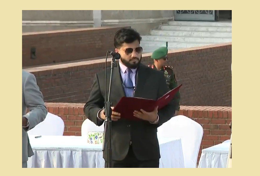 মুক্তিযুদ্ধ বিষয়ক মন্ত্রণালয়ের প্রতিমন্ত্রী হিসেবে শপথ নিলেন ইশরাক হোসেন