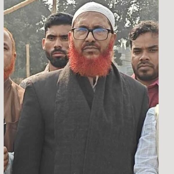 ৫০ লাখ টাকাসহ ঠাকুরগাঁও জেলা জামায়াত আমির আটক