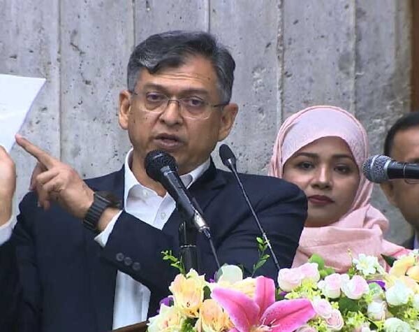 সংবিধানে না থাকায় সংবিধান সংস্কার পরিষদের শপথ নেননি বিএনপির…