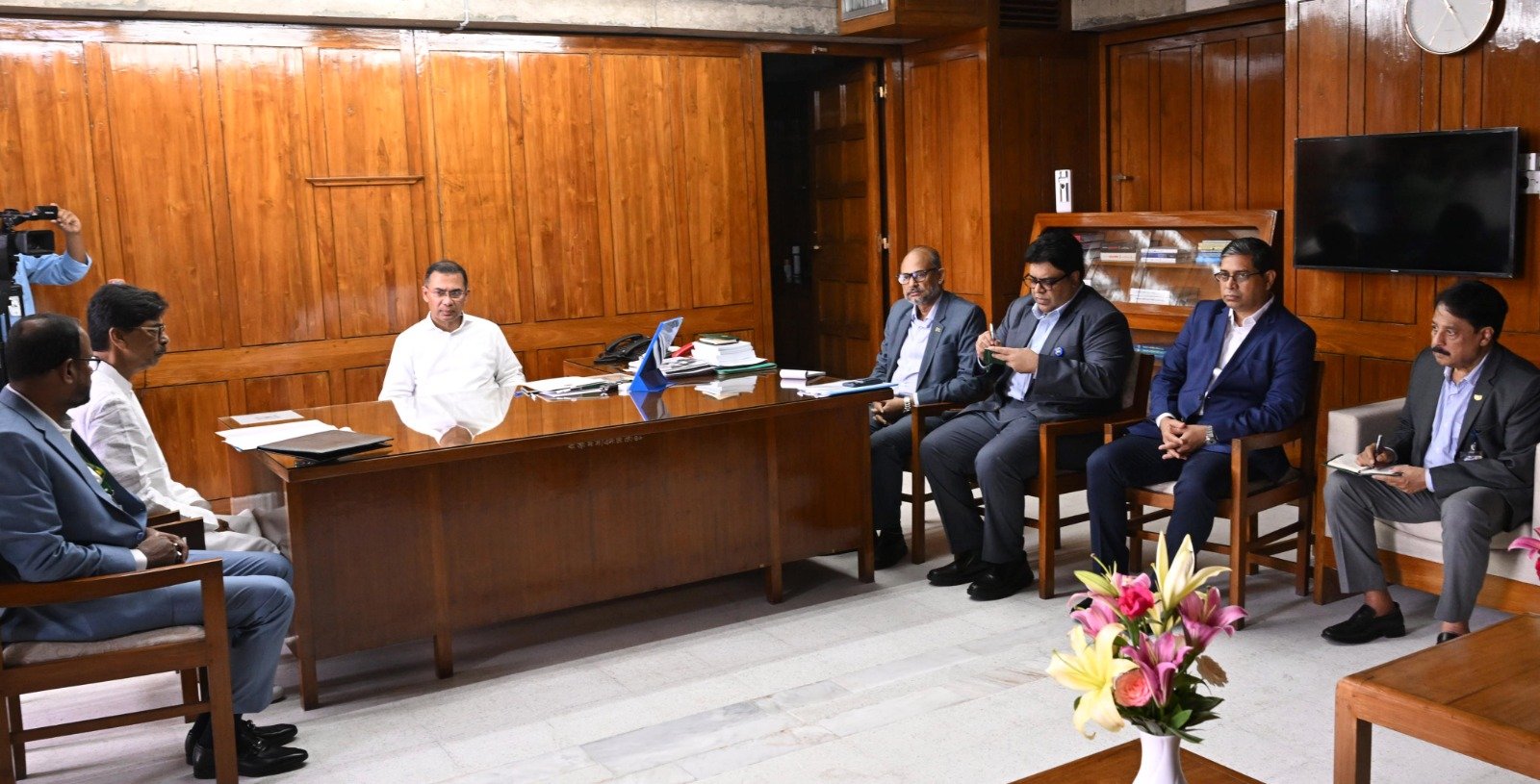 প্রধানমন্ত্রী তারেক রহমানের সভাপতিত্বে ‘ফার্মার্স কার্ড’ চালুর অগ্রগতি পর্যালোচনা…