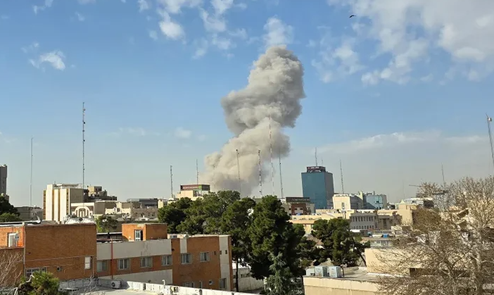 ইরানে হামলা চালিয়েছে যুক্তরাষ্ট্র ও&hellip;